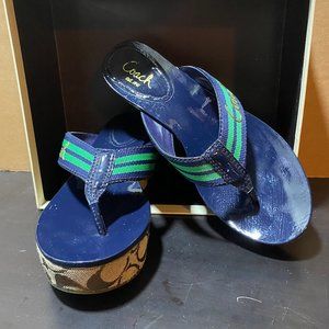 COACH Gabriela Slides